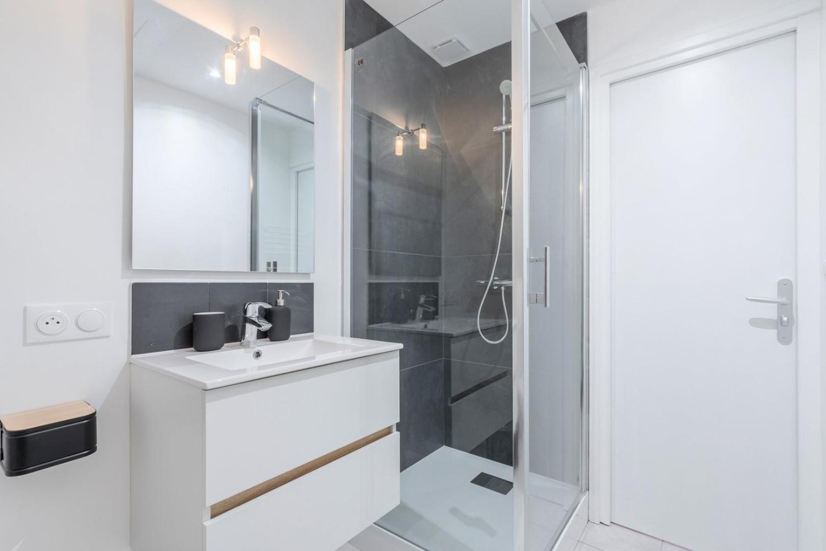 Bright 3-Bedroom 2-Bathroom Flat Rijsel Buitenkant foto