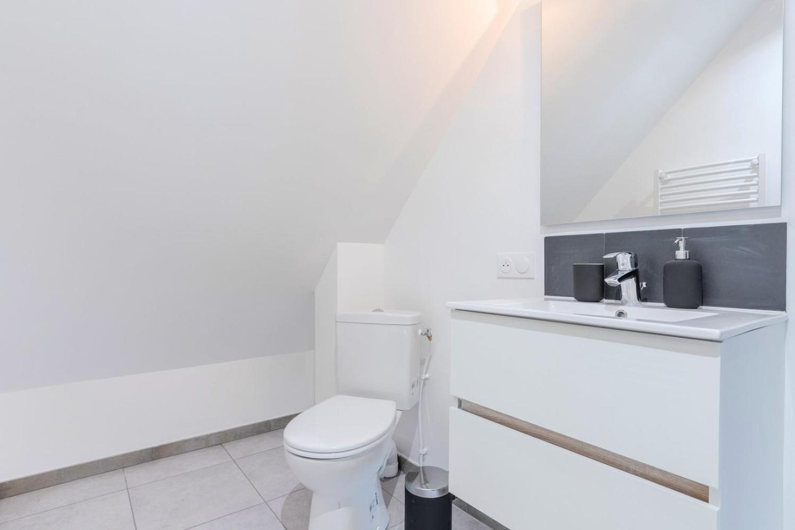 Bright 3-Bedroom 2-Bathroom Flat Rijsel Buitenkant foto