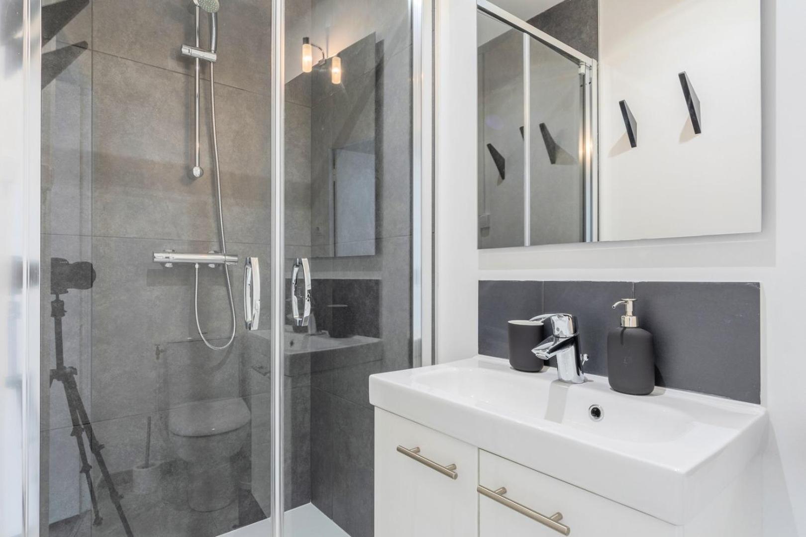 Bright 3-Bedroom 2-Bathroom Flat Rijsel Buitenkant foto